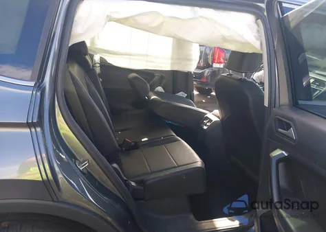 2021 Volkswagen Tiguan 2.0T Se/2.0T Se R-Line Black/2.0T Sel из США, поврежденный, VIN 3VV3B7AX8MM081104